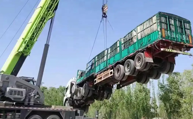 东湖区道路脱困救援案例